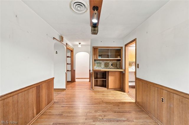 1365 Hillandale Drive, Bath, OH 44333