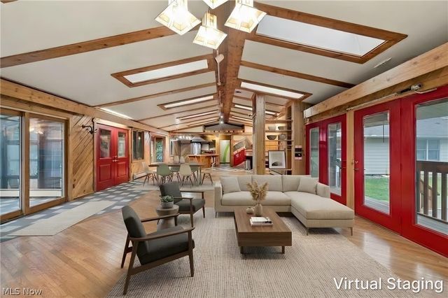 1365 Hillandale Drive, Bath, OH 44333