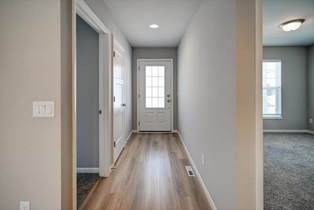 5949 Vintage Birch Way, Mcfarland, WI 53558