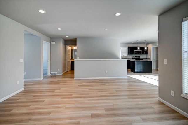 5949 Vintage Birch Way, Mcfarland, WI 53558