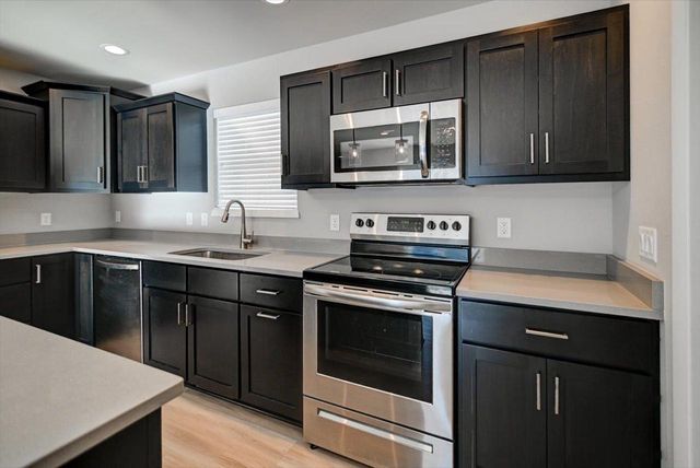 5949 Vintage Birch Way, Mcfarland, WI 53558