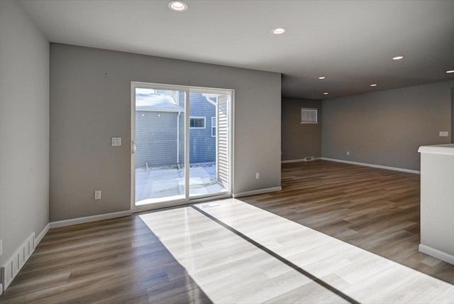 5949 Vintage Birch Way, Mcfarland, WI 53558