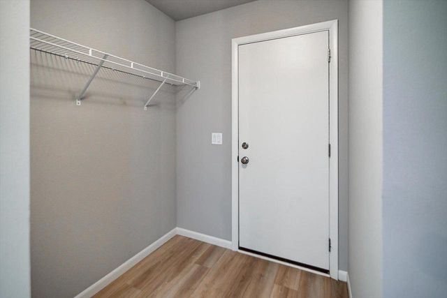 5949 Vintage Birch Way, Mcfarland, WI 53558