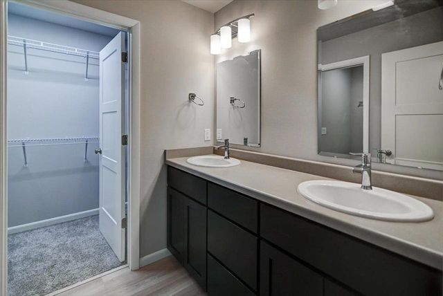 5949 Vintage Birch Way, Mcfarland, WI 53558