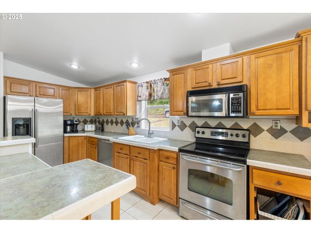 124 SOLO MEADOWS Ln, Longview, WA 98632