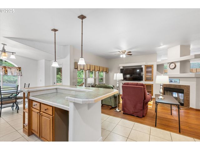 124 SOLO MEADOWS Ln, Longview, WA 98632