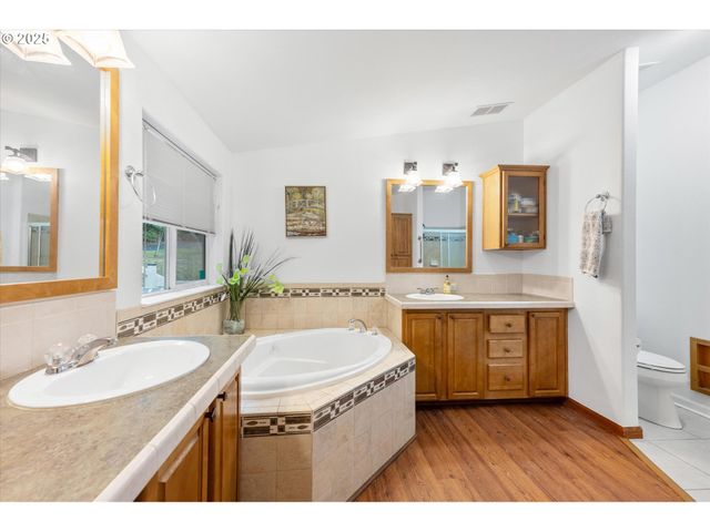 124 SOLO MEADOWS Ln, Longview, WA 98632