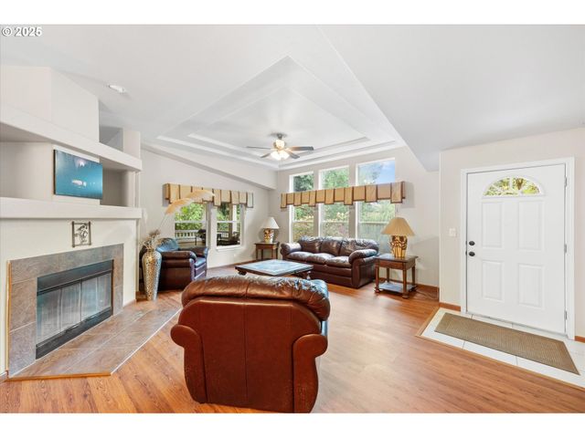 124 SOLO MEADOWS Ln, Longview, WA 98632