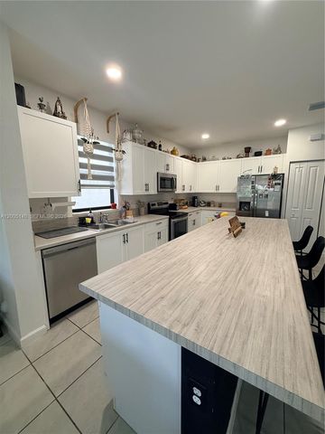 25441 SW 109th Ave, Homestead, FL 33032