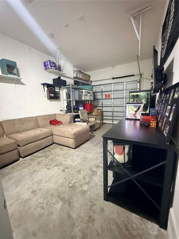 25441 SW 109th Ave, Homestead, FL 33032