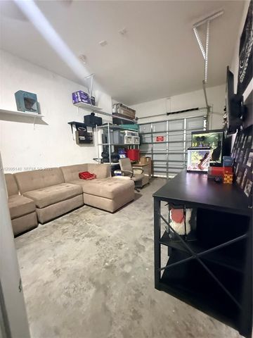 25441 SW 109th Ave, Homestead, FL 33032