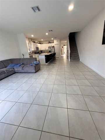 25441 SW 109th Ave, Homestead, FL 33032