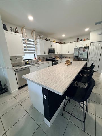25441 SW 109th Ave, Homestead, FL 33032