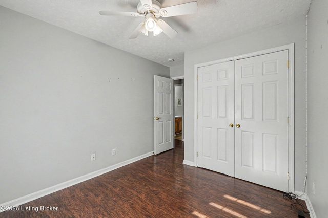 265 Drake Dr, Shepherdsville, KY 40165