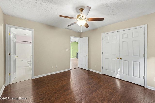 265 Drake Dr, Shepherdsville, KY 40165