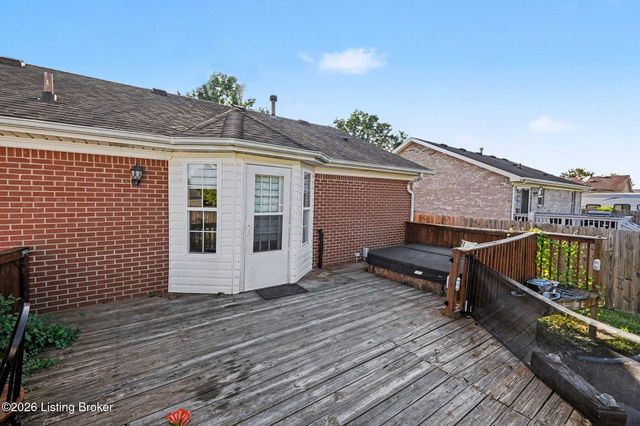 265 Drake Dr, Shepherdsville, KY 40165