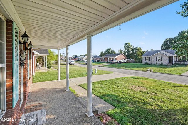 265 Drake Dr, Shepherdsville, KY 40165