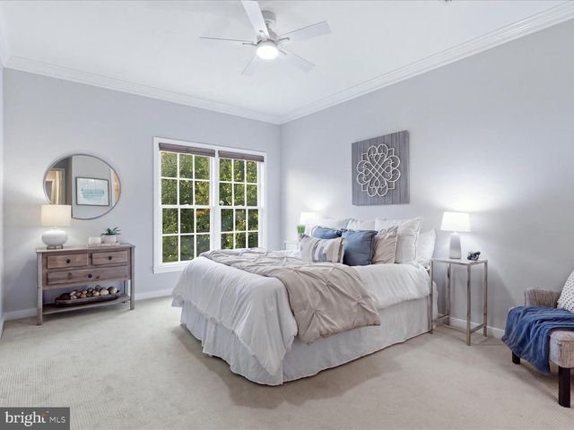 932 COLUMBUS ST N, Alexandria, VA 22314