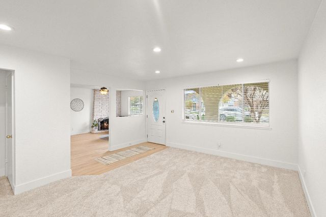 4014 42nd Ave, Sacramento, CA 95824