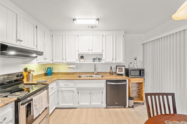 4014 42nd Ave, Sacramento, CA 95824