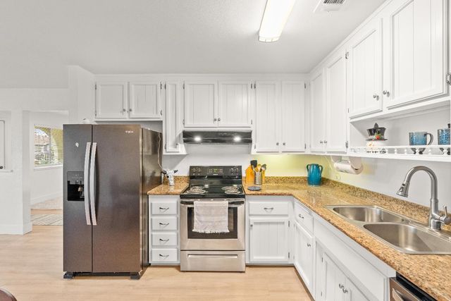 4014 42nd Ave, Sacramento, CA 95824