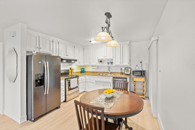 4014 42nd Ave, Sacramento, CA 95824