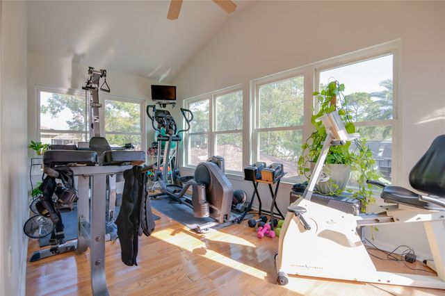 614 Olde Oaks Drive, Dickinson, TX 77539