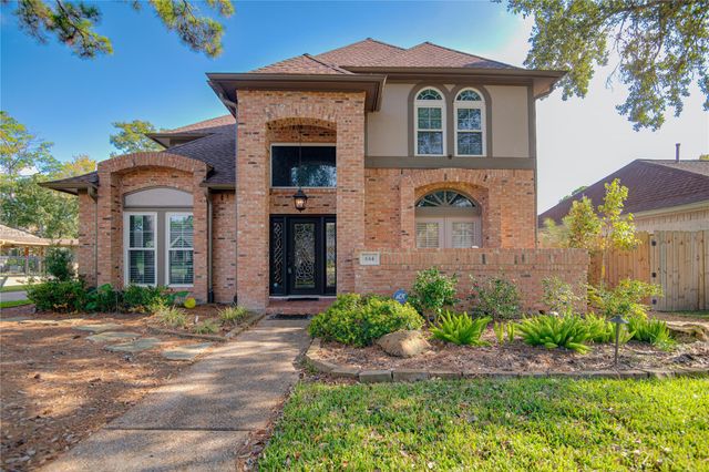 614 Olde Oaks Drive, Dickinson, TX 77539