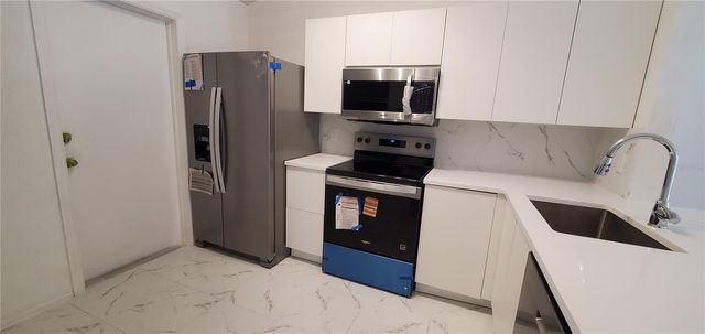 3180 PHLOX DRIVE, Palm Harbor, FL 34684