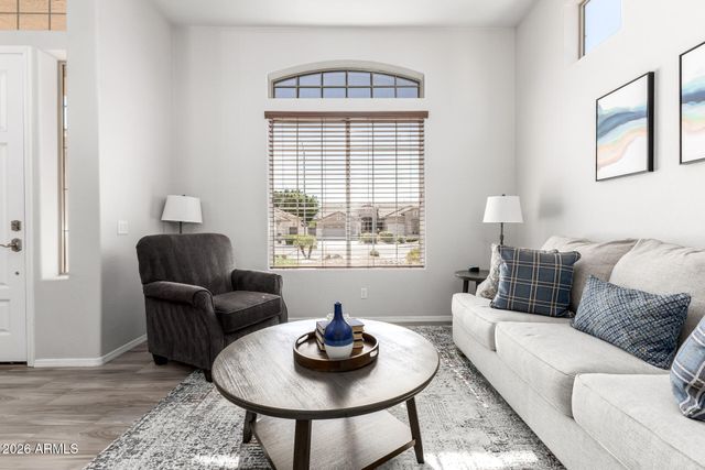 6926 W BRILES Road, Peoria, AZ 85383