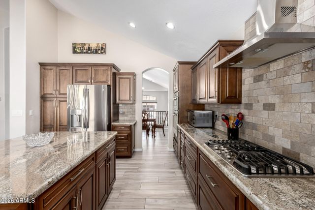 6926 W BRILES Road, Peoria, AZ 85383