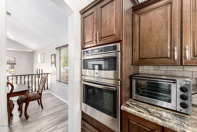 6926 W BRILES Road, Peoria, AZ 85383