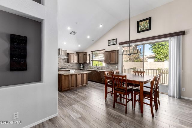 6926 W BRILES Road, Peoria, AZ 85383