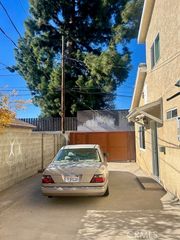 5945 Riverton Avenue, North Hollywood, CA 91601