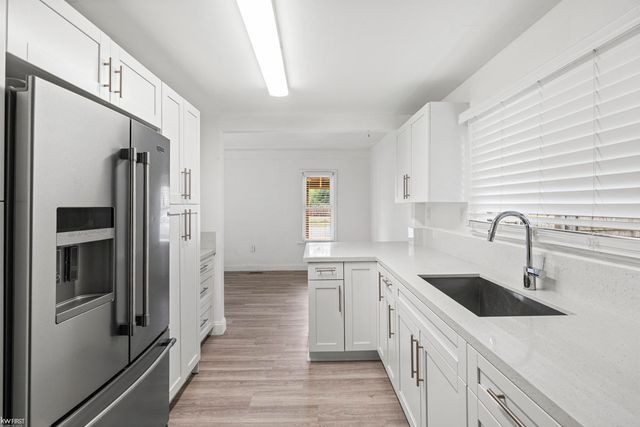 2955 Nathan Drive, Flint, MI 48506