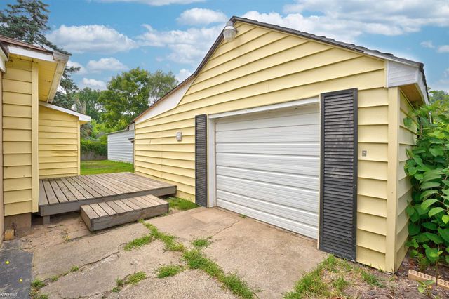 2955 Nathan Drive, Flint, MI 48506