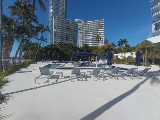 2333 Brickell Ave 602, Miami, FL 33129