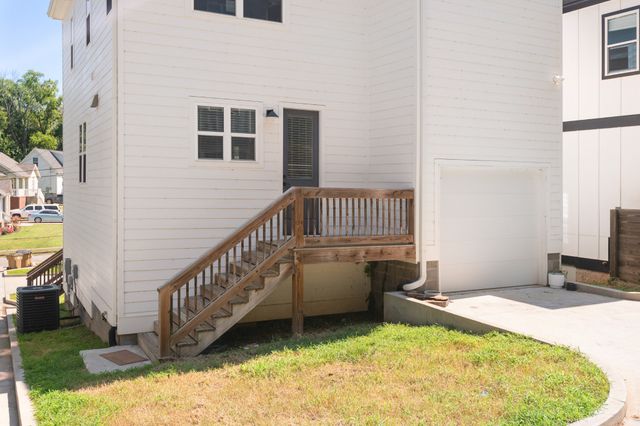 3219A Curtis St, Nashville, TN 37218