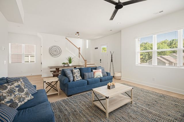 3219A Curtis St, Nashville, TN 37218