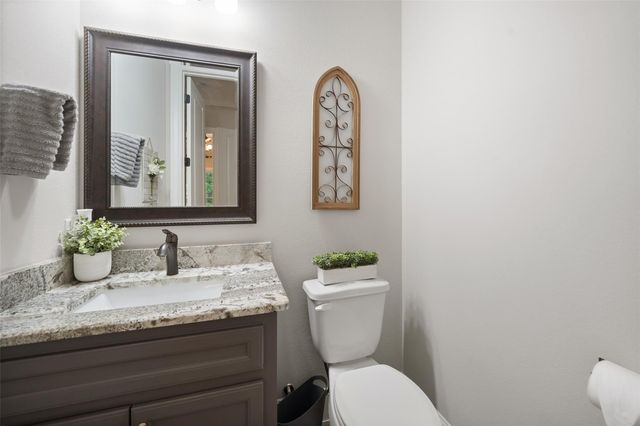 15442 Crown Oaks Drive, Montgomery, TX 77316