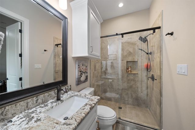15442 Crown Oaks Drive, Montgomery, TX 77316