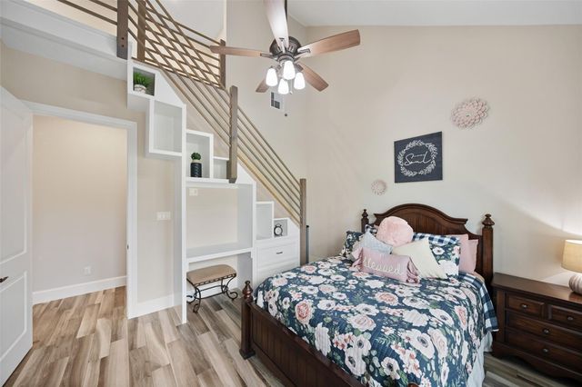 15442 Crown Oaks Drive, Montgomery, TX 77316