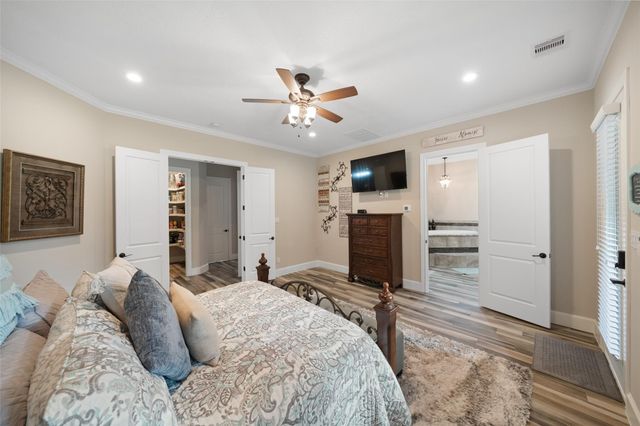 15442 Crown Oaks Drive, Montgomery, TX 77316