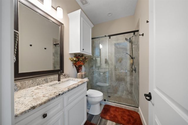 15442 Crown Oaks Drive, Montgomery, TX 77316