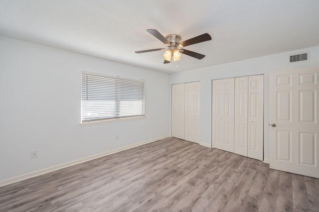 201 E College Boulevard 13, Niceville, FL 32578