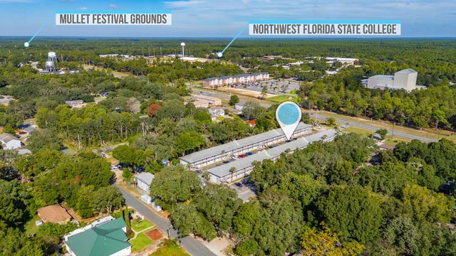201 E College Boulevard 13, Niceville, FL 32578