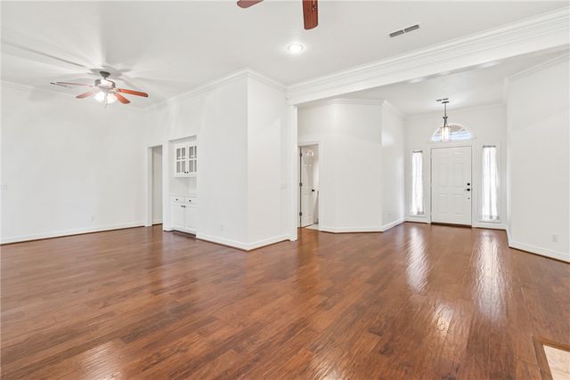 4294 Kingsbury Cove, Springdale, AR 72762