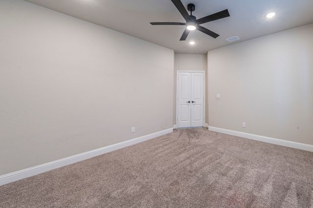 1049 Snowy Owl Drive, Alvarado, TX 76009
