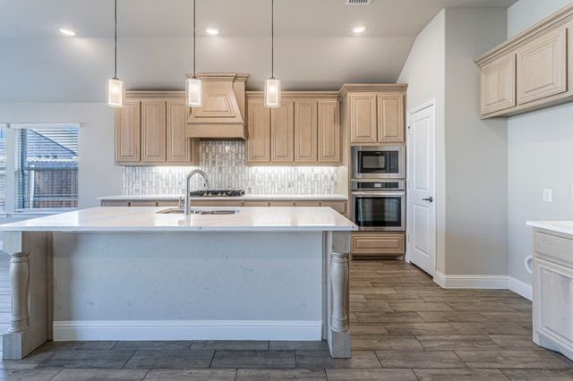 1049 Snowy Owl Drive, Alvarado, TX 76009