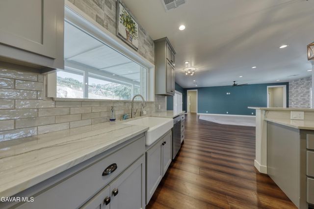 25904 Bear Valley Road, Tehachapi, CA 93561